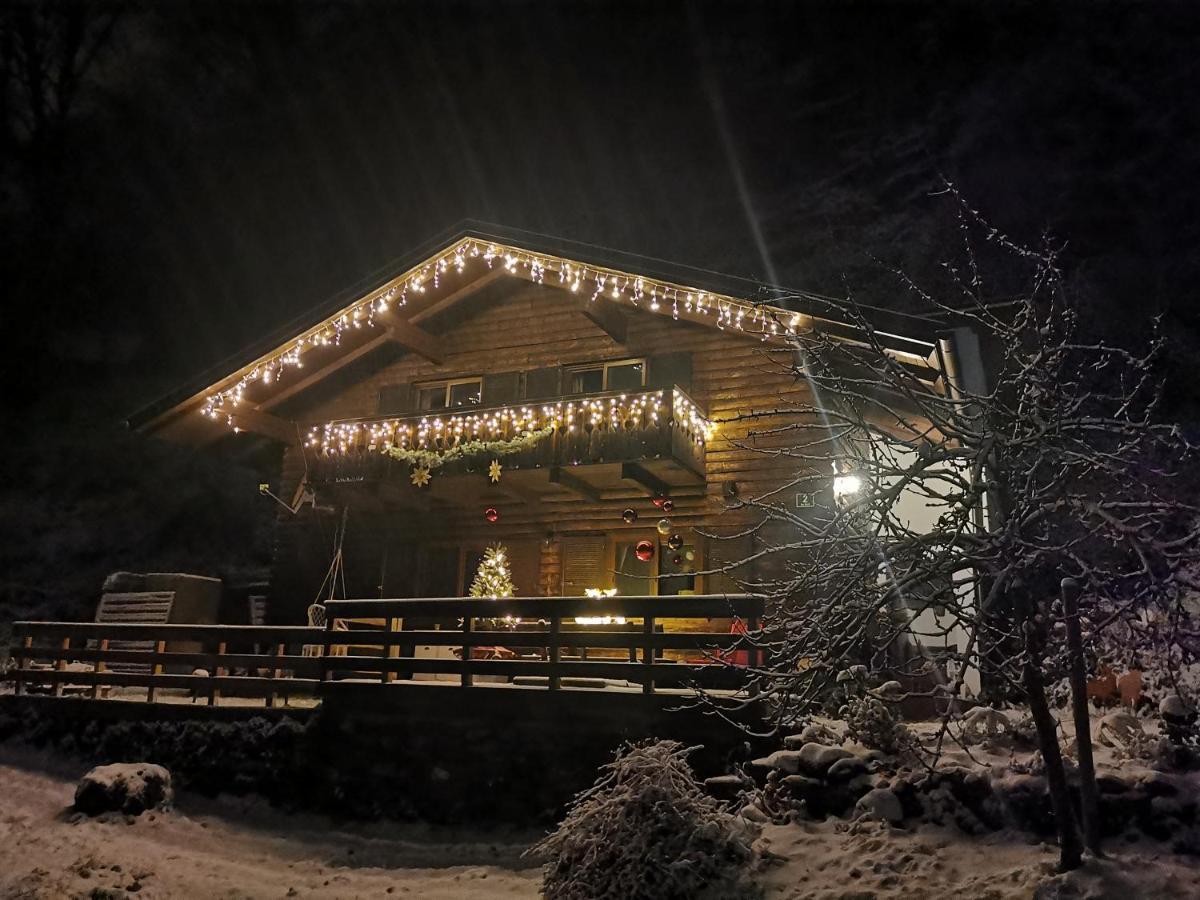 Knusperhaeuschen Villa Sattendorf Luaran gambar