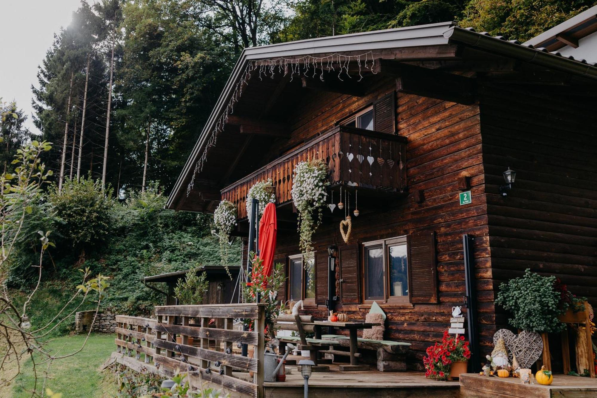 Knusperhaeuschen Villa Sattendorf Luaran gambar